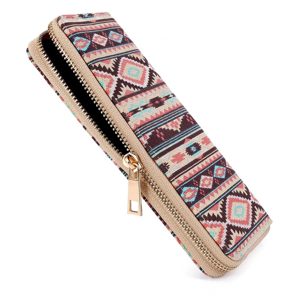 ❗️1 LEFT❗️ Boho Aztec Pattern Zip Wallet - Picture 4 of 6